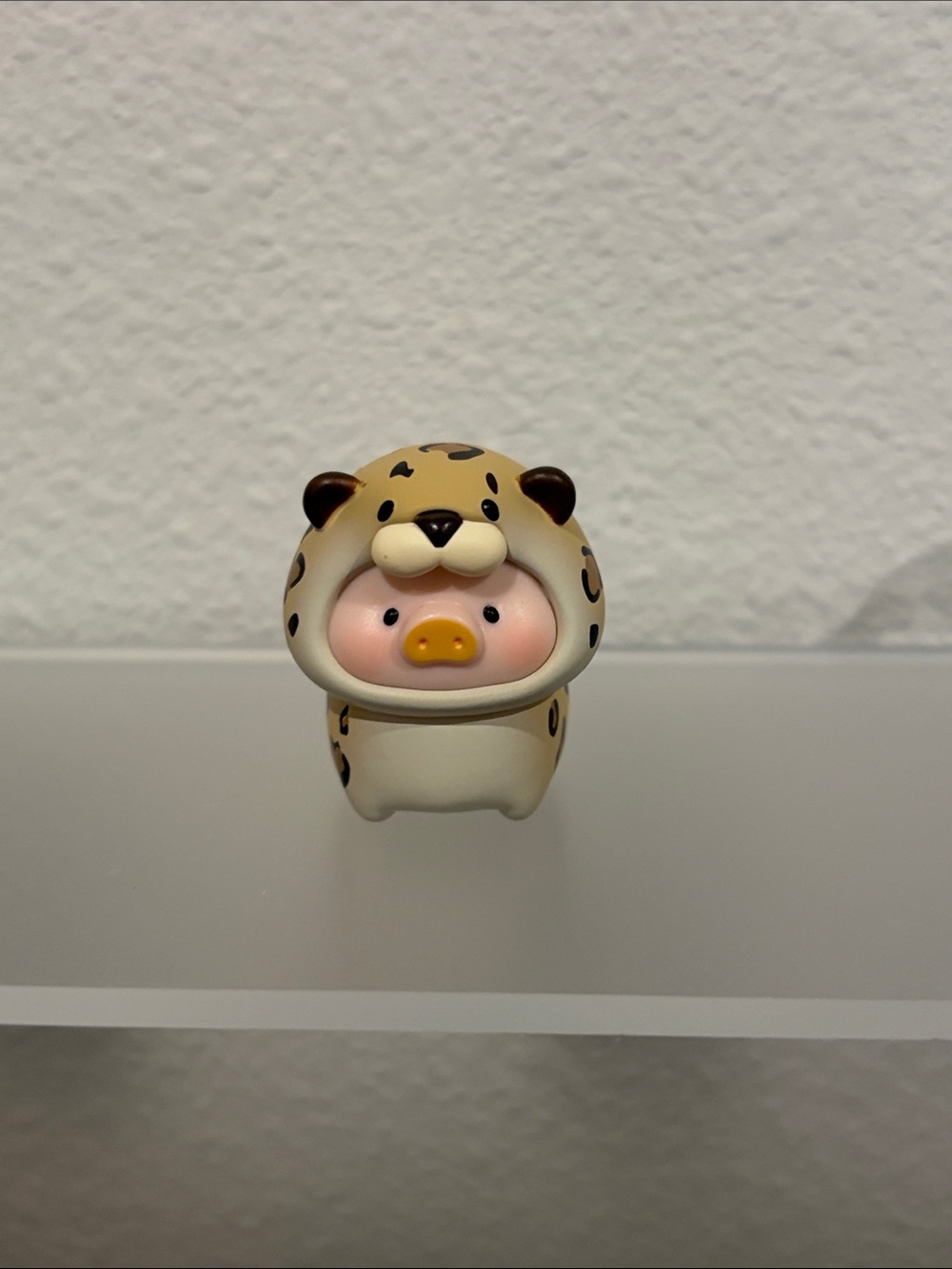 Lulu pig animal party CHEETAH